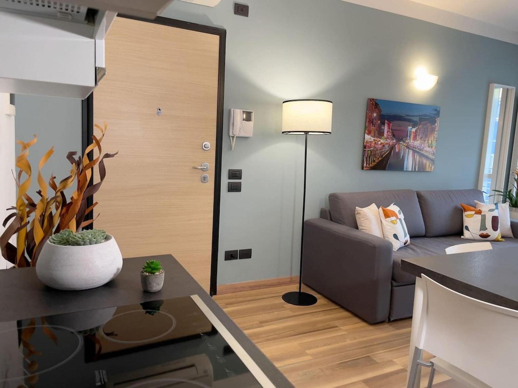 Apartment Candiani F1 Bilocale Milan